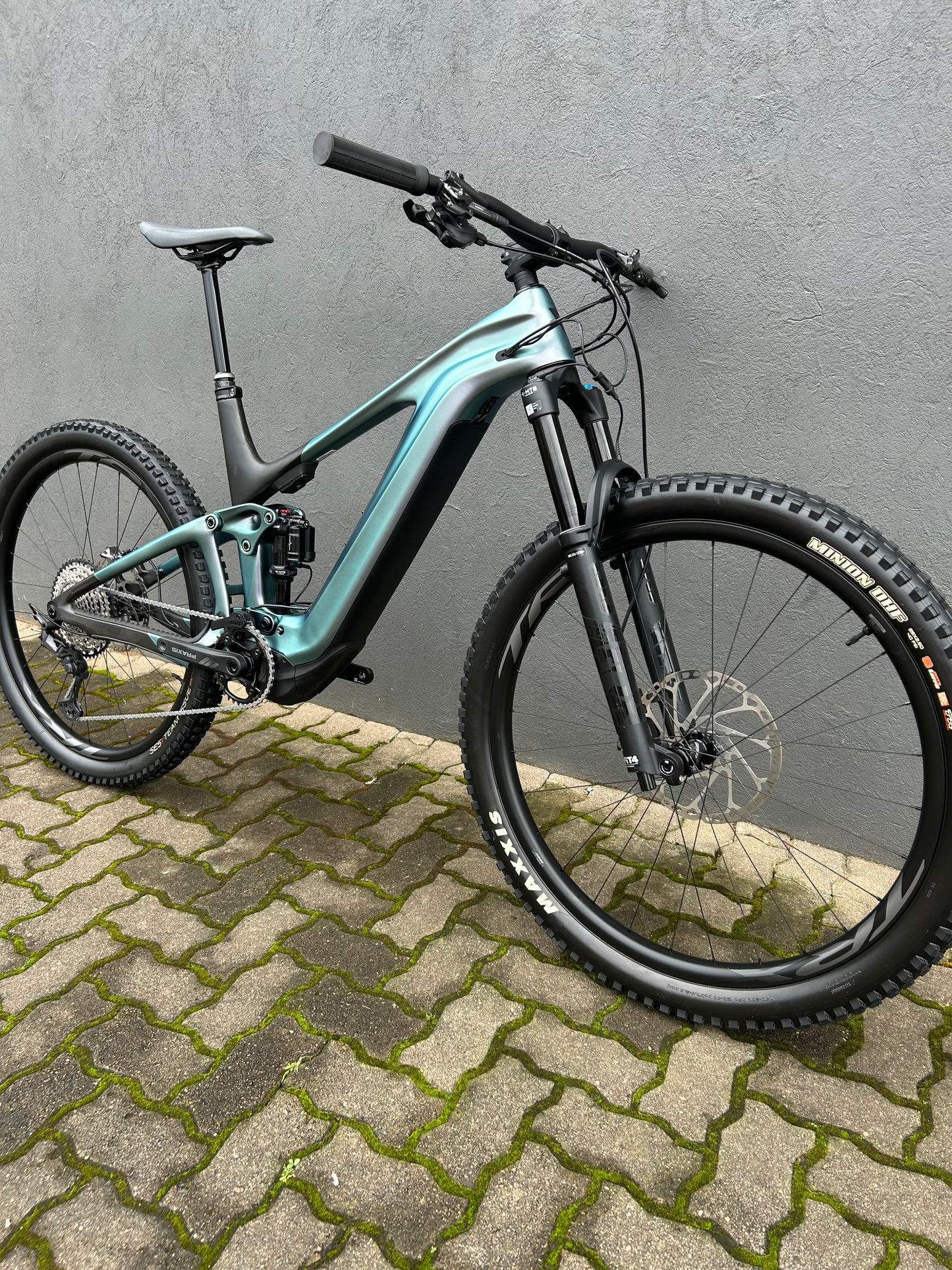 Giant Trance  X ADV E+ 1 Airglow - Large - (Pre Owned) - biket.co.za