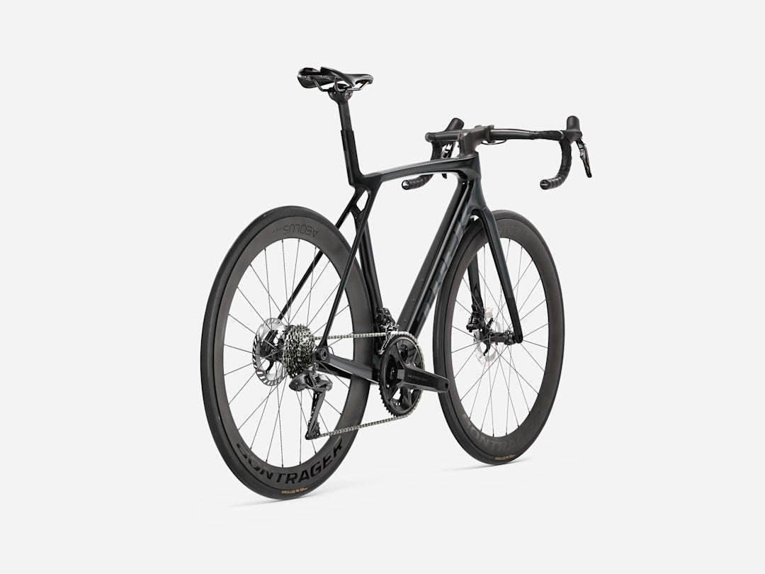 2027 Trek Madone SL 7 Gen 8 - Gloss Dark Star/Matte Deep Smoke – image 2