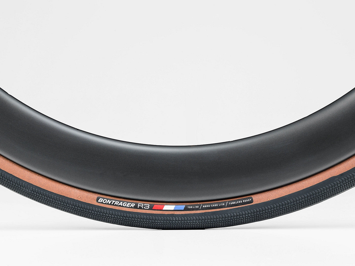 Bontrager R3 Hard-Case Lite TLR Road Tyre - biket.co.za